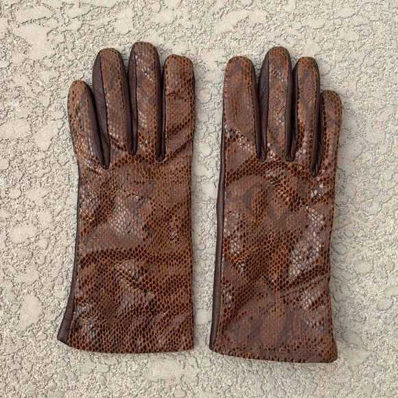 Brown Leather Women’s Gloves Snakeskin Print Cashmere Lining Italy Size 7.5 - Picture 1 of 5